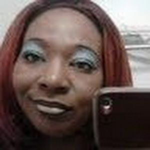 Meet your Posher, Carlitha